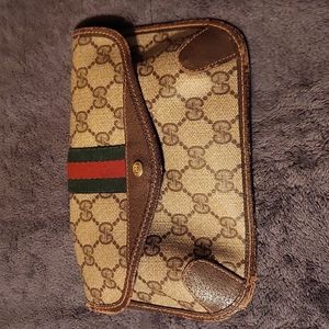 Authentic vintage Gucci wallet